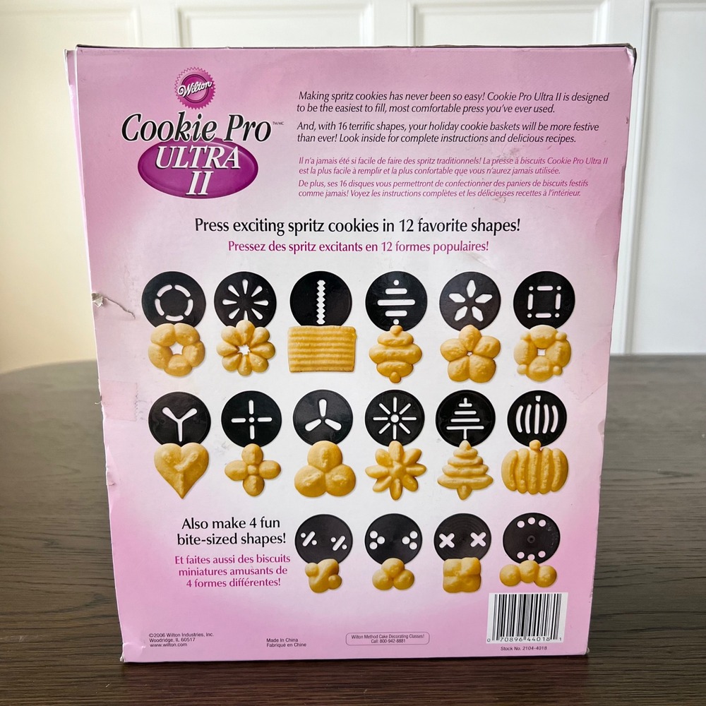 Vintage Wilton Cookie Pro Ultra II Cookie Press Set 16 Disks Easy Grip NEW - Picture 2 of 7